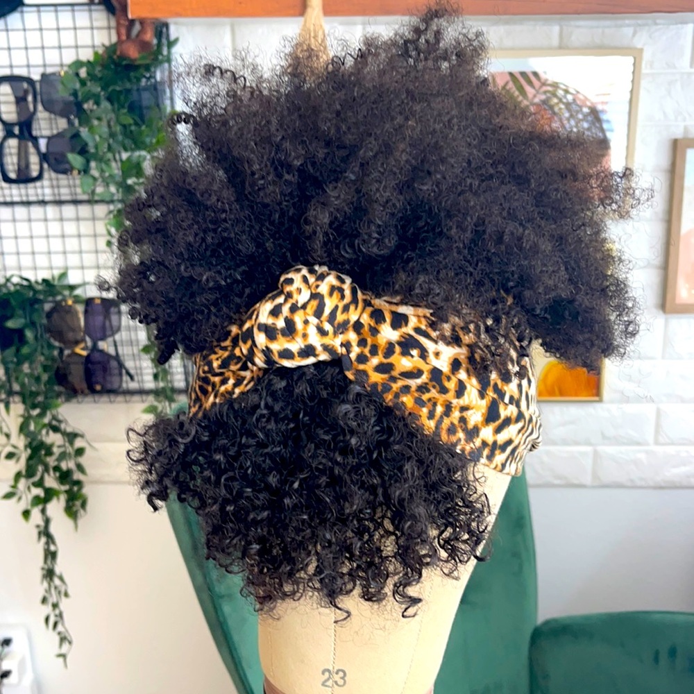 Put on and go pineapple wig with bangs